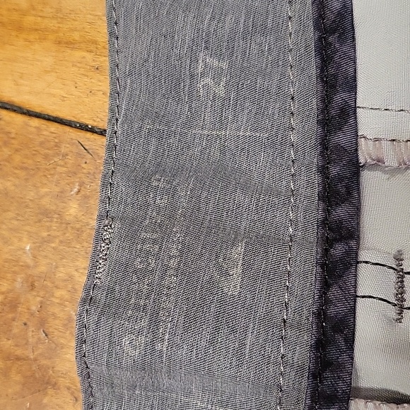 Quicksilver hybrid shorts - like new - size 27 - Picture 4 of 4